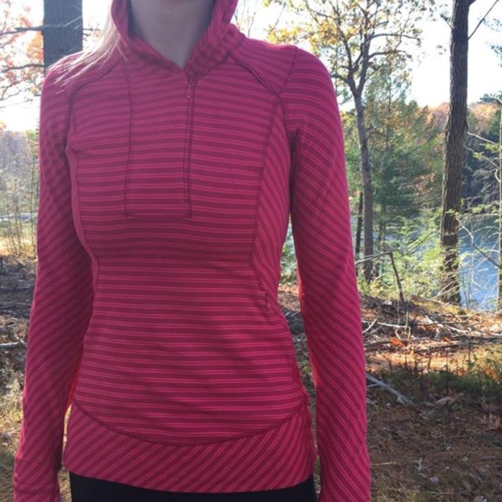 Lululemon Think Fast Pullover - Picture 9 of 12